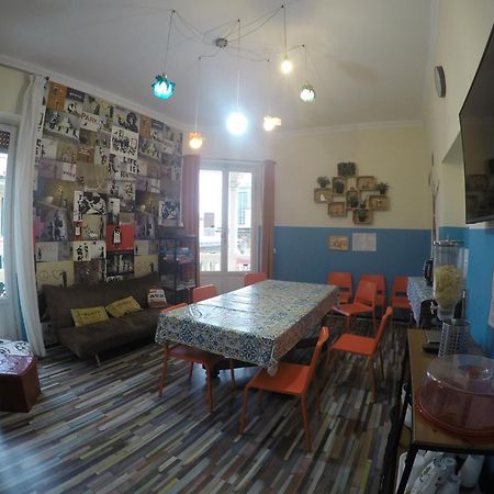 Home Genoa Hostel Exteriör bild
