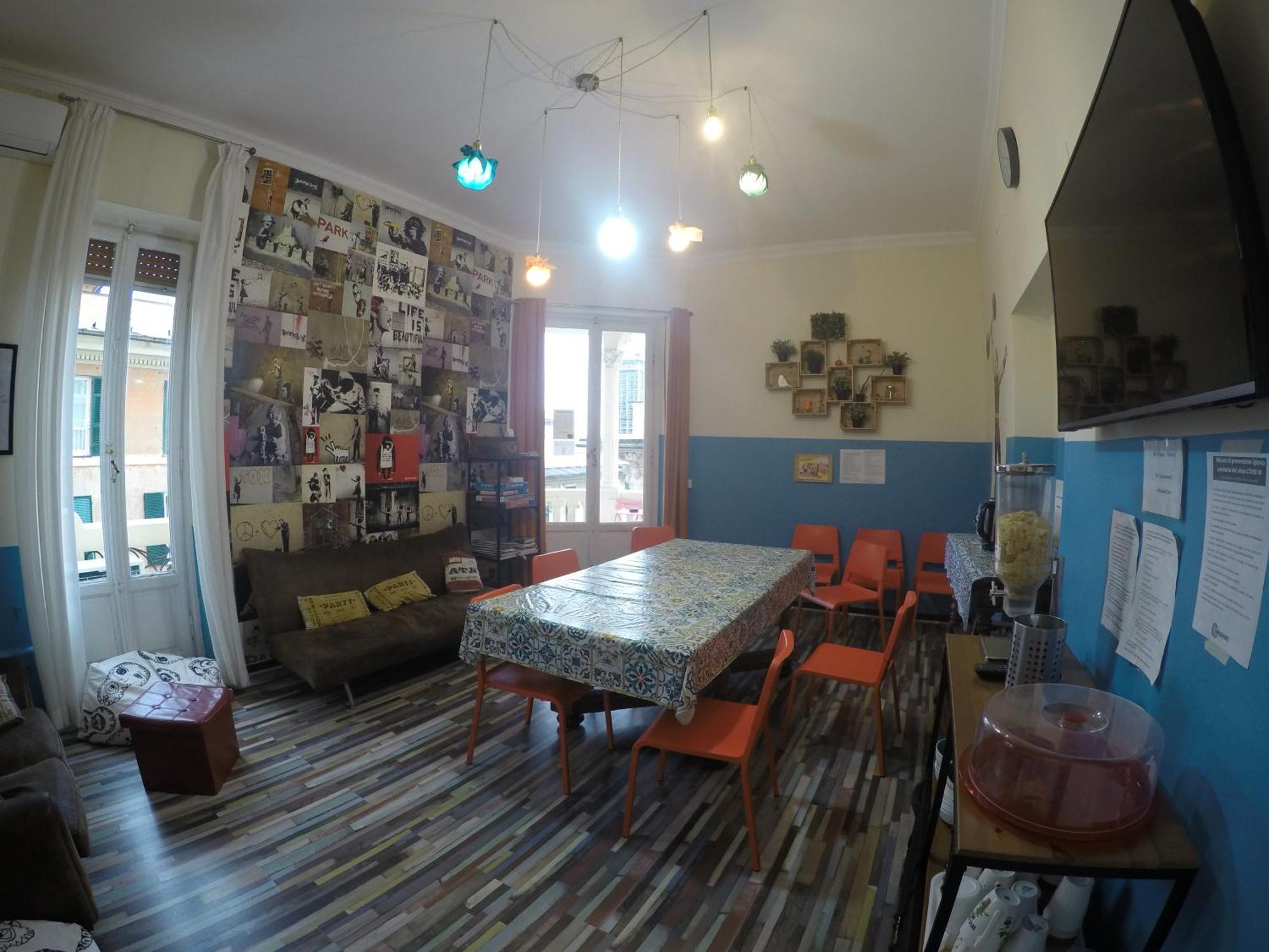 Home Genoa Hostel Exteriör bild